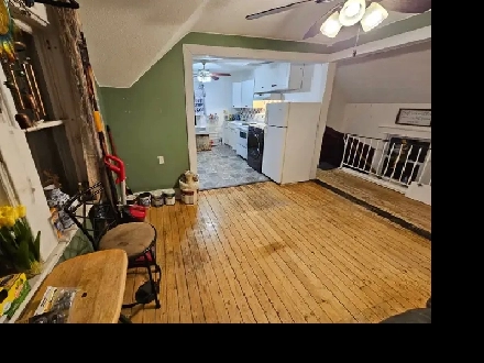 Spacious 2-Bedroom Unit in London – Near Ealing Public School Image# 1