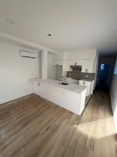 31/2 à louer Pointe aux trembles Image# 1