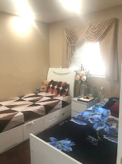 SHARED ROOM FOR RENT NEAR SHERIDAN FOR GIRLS ONLY Image# 1