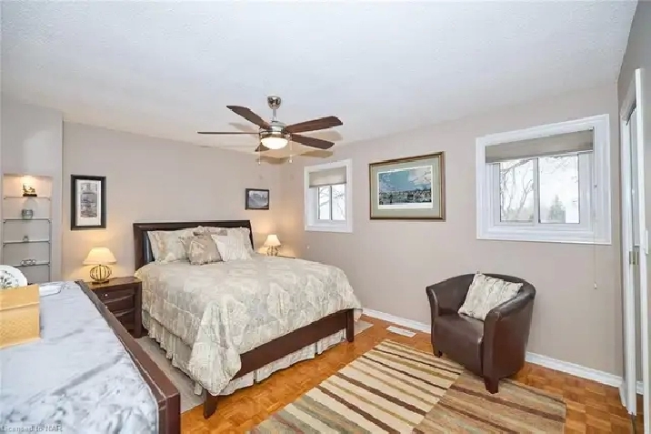 3 Beds,2 Bath Finished Basement,Appliances,A.C.Garage,Patio,Town