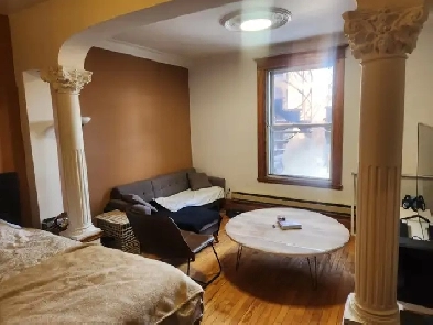 Grand  4 ½ Centre-Ville (Village) Image# 1