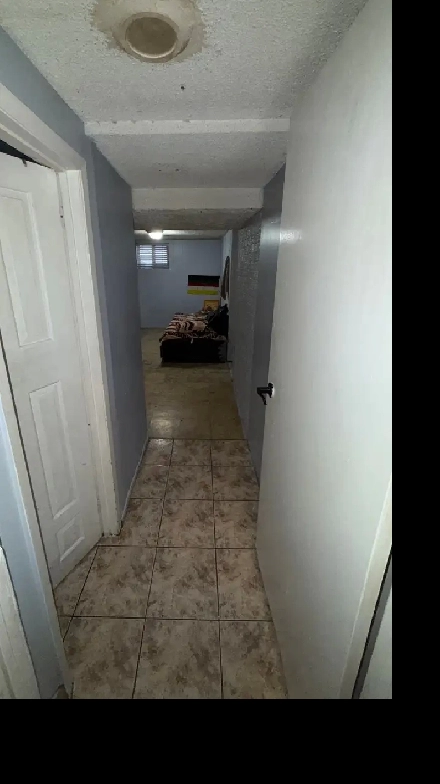 1 bedroom Basment Image# 1