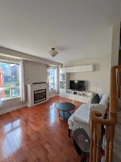 Detached house for rent in Mississauga Image# 1