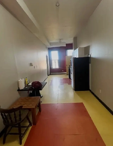 1  Bedroom located in HAMILTON downtown core. ALL INCLUSIVE Image# 1