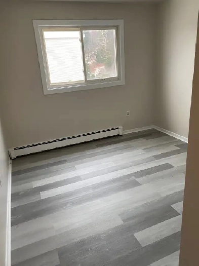 BRIGHT & SPACIOUS 2- BEDROOM APARTMENT AVAILABLE NOW!