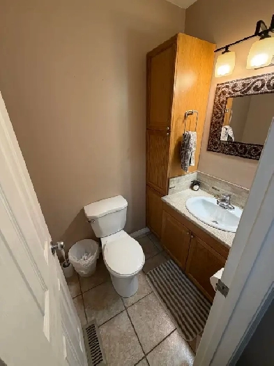 3 bed & 2.5 Bath Townhouse for Rent Image# 1