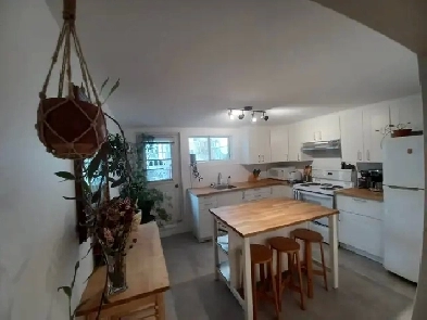 APPARTEMENT À LOUER  – DISPONIBLE DÈS LE 01 MARS 2026 – 995$/moi Image# 1