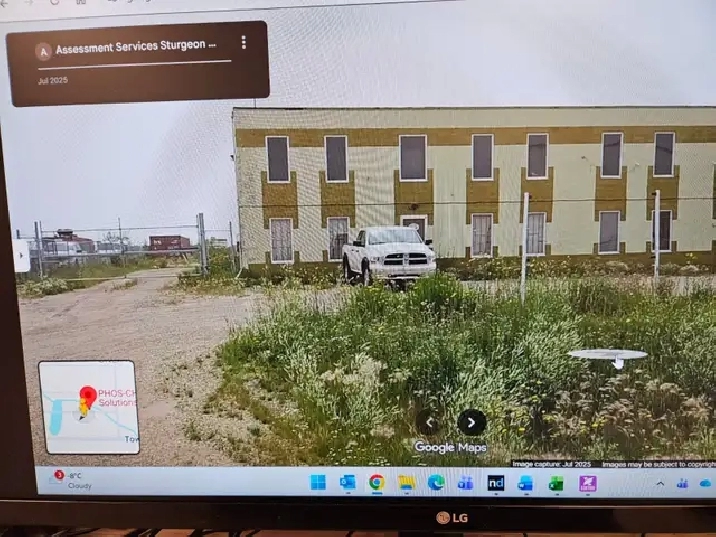 7,000 sq foot warehouse with huge fenced yard FOR SALE BY OWNER