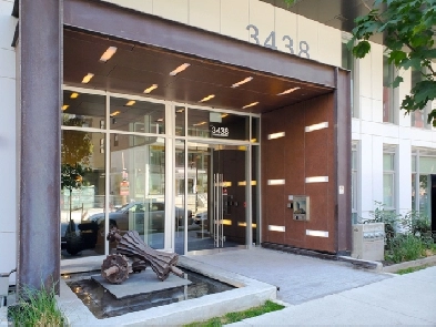 ✨ River District MODE | 1 Bed   Den | River View Image# 1