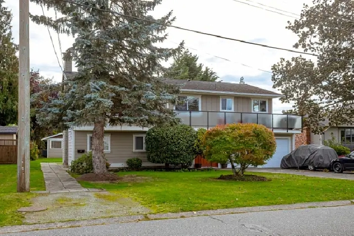 Upper suite in 3 bedroom house, Sidney BC