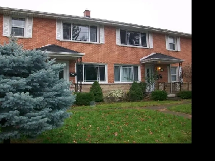 2 Bedroom Apartment Burlington $1895/month Image# 1