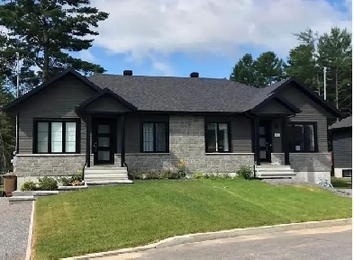 Maison jumelée à vendre