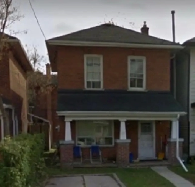 student rental close to downtown Image# 1