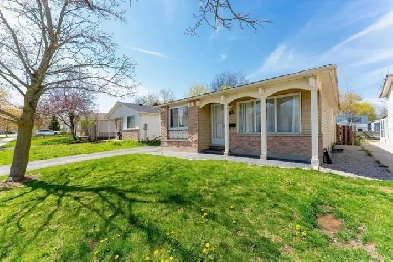 Room for Rent near Waterloo and Laurel University Image# 1