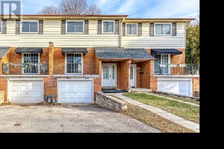 Bright and spacious 3 bedroom townhouse for rent in Burlington Image# 1