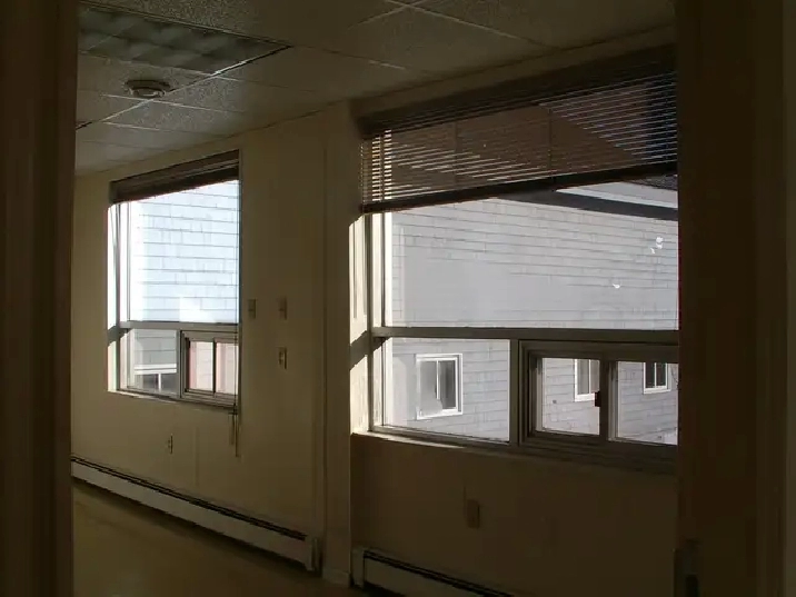 COMMERCIAL OFFICE SPACE FOR RENT