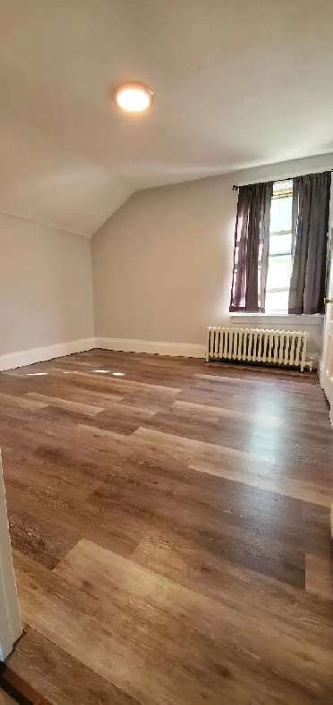 STUNNING 2 Bedroom - Great Location by Victoria Street Image# 1