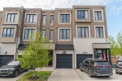 Townhouse in Greensborough