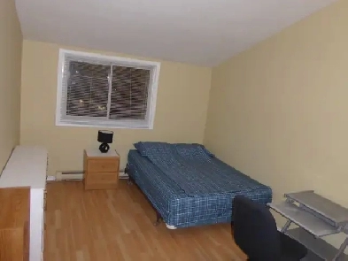 Master bedroom, all  utilities included Image# 1