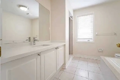 Masterbedroom/rooms for rent