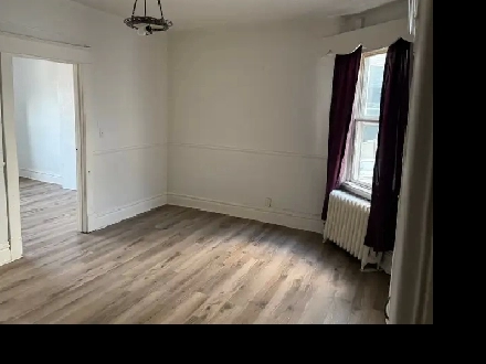 2 Bedroom in Heart of Hamilton Image# 1