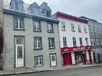 Très beau 3 1/2, Vieux-Québec, meublé Juillet WIFI Image# 1