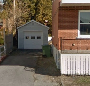 Beau grand garage à louer Beauport, rangement !