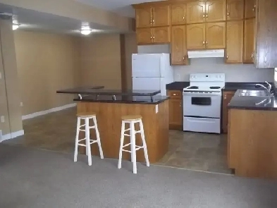 IMMACULATE 4-BEDROOM SEMI FOR RENT