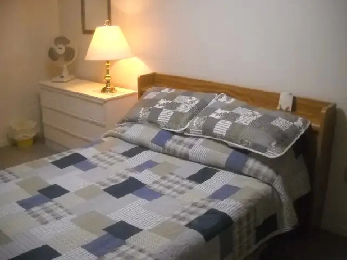 11x15 ROOM IN A PEACFUL HOME FEB/MAR