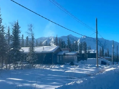 3 Bedroom, 2 Bath House Haines Junction Image# 1