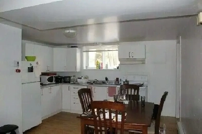 A pied Cégep Garneau et Université pour étudiant(e) non fumeur Image# 1