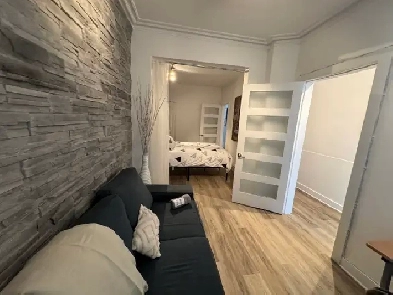 Rosemont superbe 3 1/2 tout-inclus Location de 1 mois et plus ! Image# 1