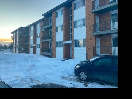 2 1/2 TOUT INCLUS Sur Étage à Ste-Foy pour JUILLET