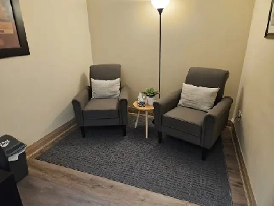 Fully Furnished Treatment Room for Rent Image# 1