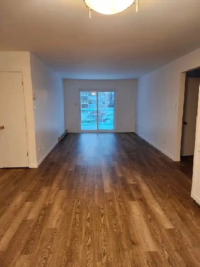 Beau grand loyer 5 et demi à Sherbrooke (Bromptonville) Image# 1