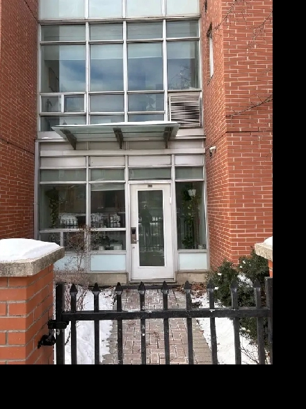 Apartment Rental - Spadina and Bloor Image# 1