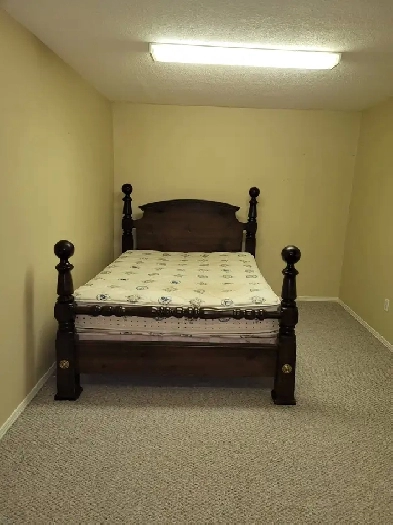 Room for Rent in Woodstock