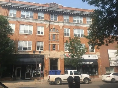 Recently Renovated 2 Bedroom Executive Suite for Rent