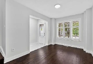 4 Bedroom House For Lease Near Conlin rd (E) & Simcoe St. (N) Image# 1