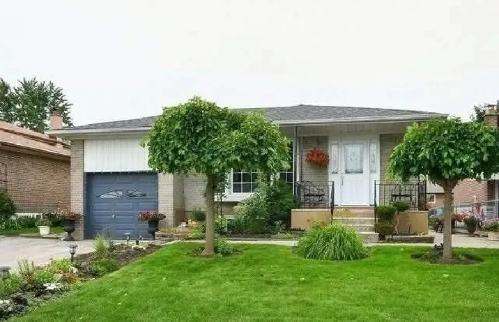 Detached Bungalow Available For Lease (New Kitchen Soon)