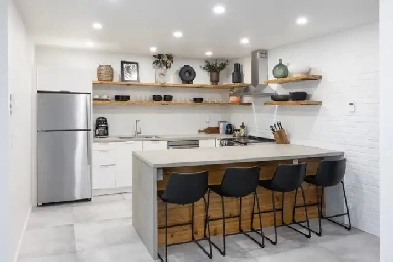 HEART OF WORTLEY MODERN LOFT WITH EXPOSED BRICK & HEATED FLOORS Image# 1