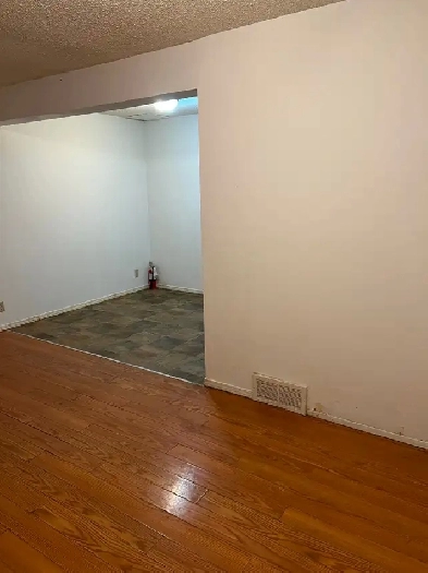 2BDRM Townhouse For Rent Image# 2