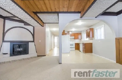 LOCATION LOCATION! 2 Bedroom Near Downtown Image# 1