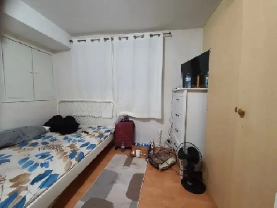 RoomMinutes walk Finch west subway station and York U campus