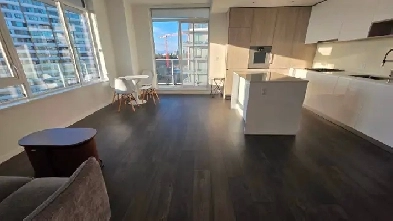 CF at Richmond Centre | Furnished 2 Bed 2 Bath   Parking Image# 1