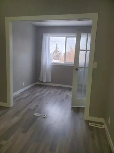 Red Deer Downtown 2-storey 2 BDRM townhouse for rent Image# 1