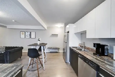 1 Bed 1 Bath Fully Furnished Steps from Niagara Falls Image# 1