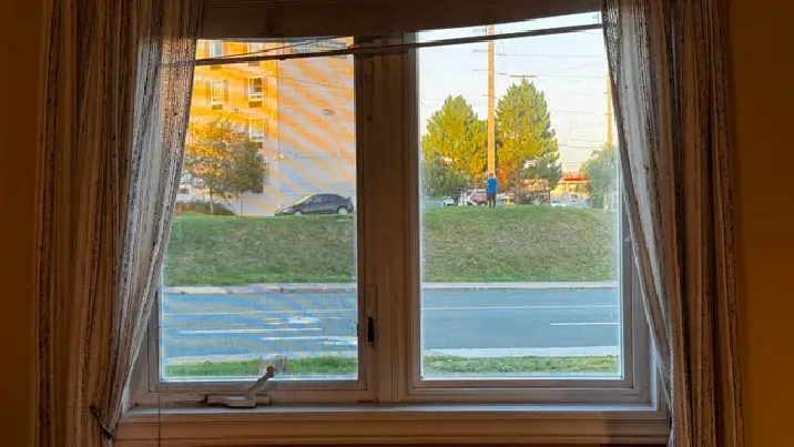 Rooms Available – February 1st