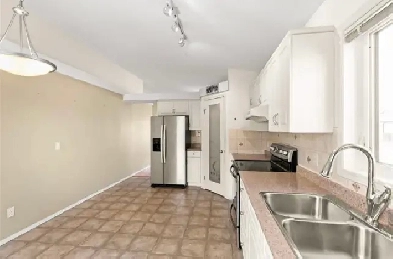 room for rent Image# 3