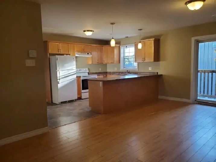 2 Bedroom Apartment Downtown Kentville on Bus Route